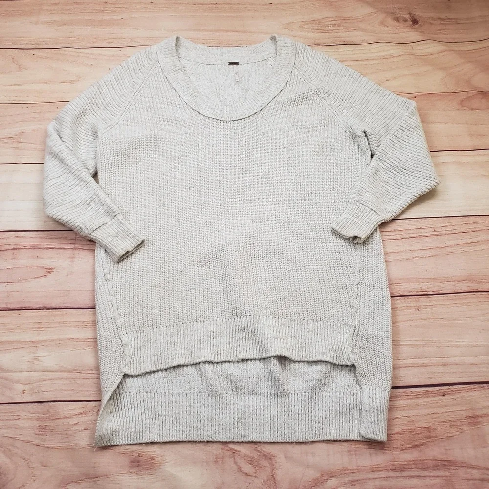 Free People Sweater Womens XS White High Low Hem Knit Pullover Scoop Neck‎